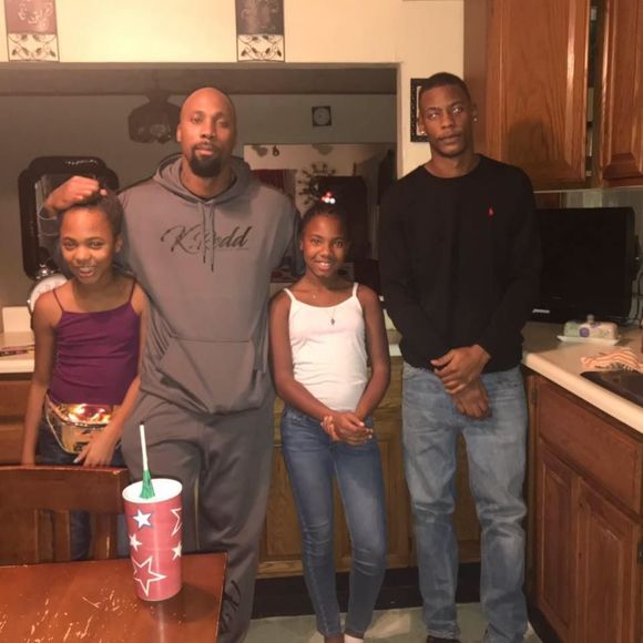 Meet your Posher, Kenneth - Picture 1 of 1